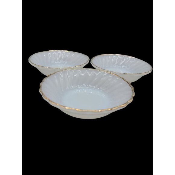 Anchor Hocking Ring Dish 3 White Milk Glass Bowl Scalloped Edges 4.75" Vintage - Picture 1 of 10